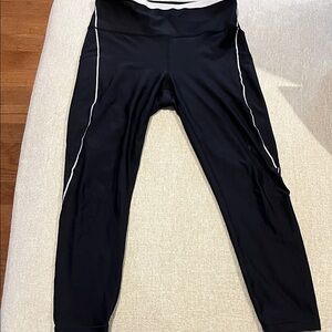 Athleta Interval Stash 7/8 Legging medium